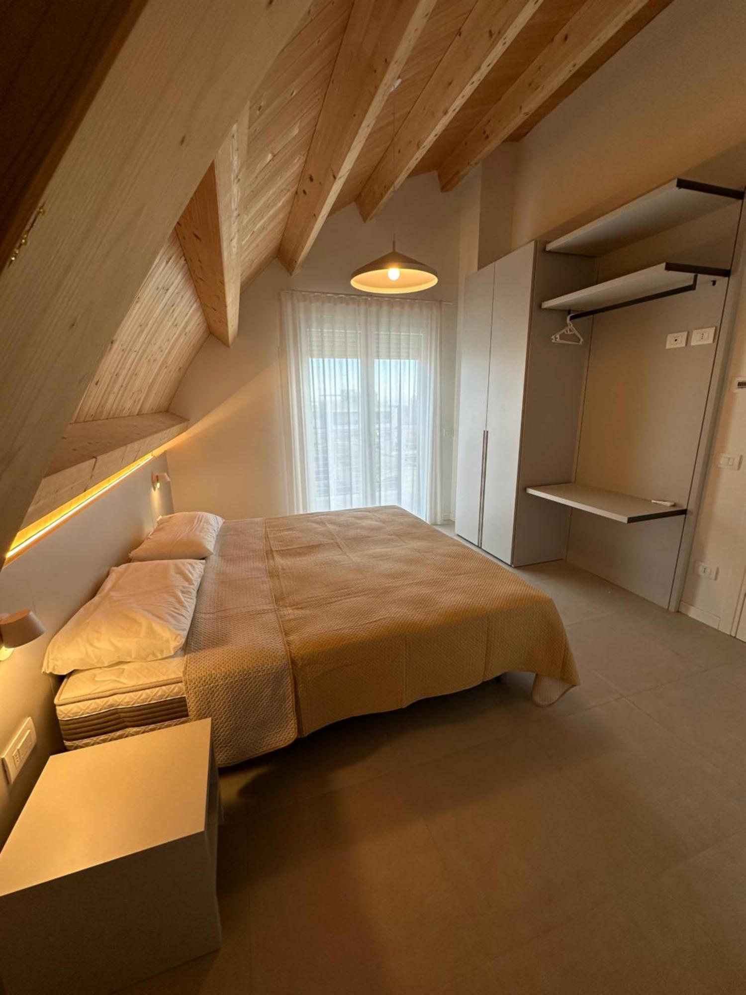 Apartment Woody Penthouse Sea View - Agenzia Cocal