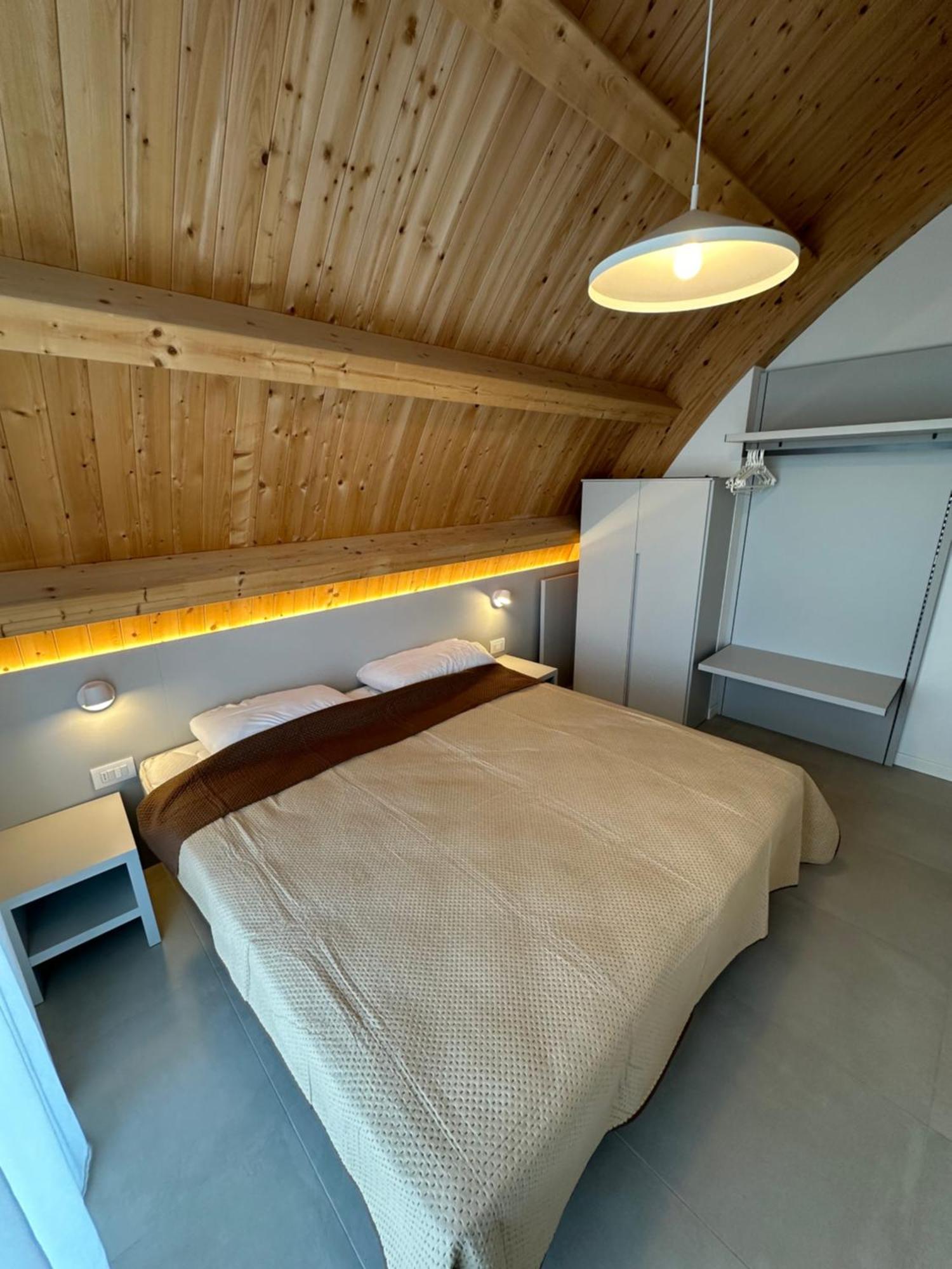 Woody Penthouse Sea View - Agenzia Cocal